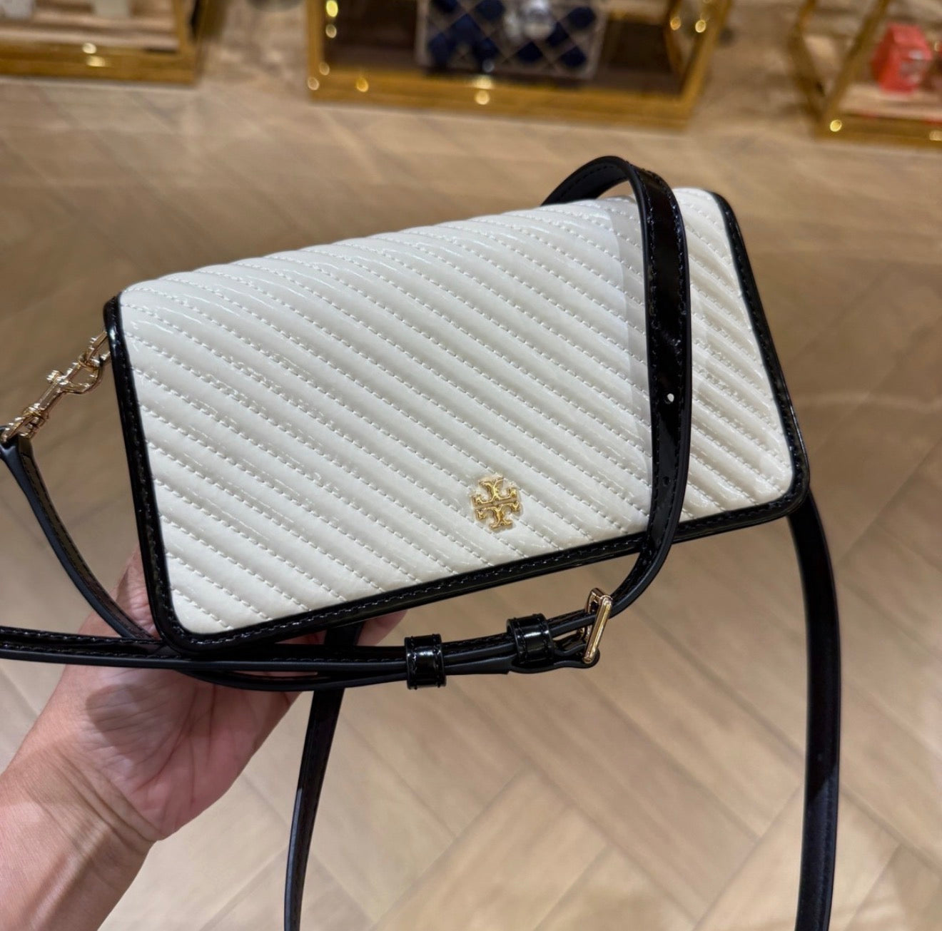 Tory Burch Quilted Crossbody Bag – White/Black