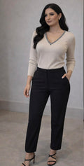 Ahtziry Contrast Trim V-Neck Knit Top