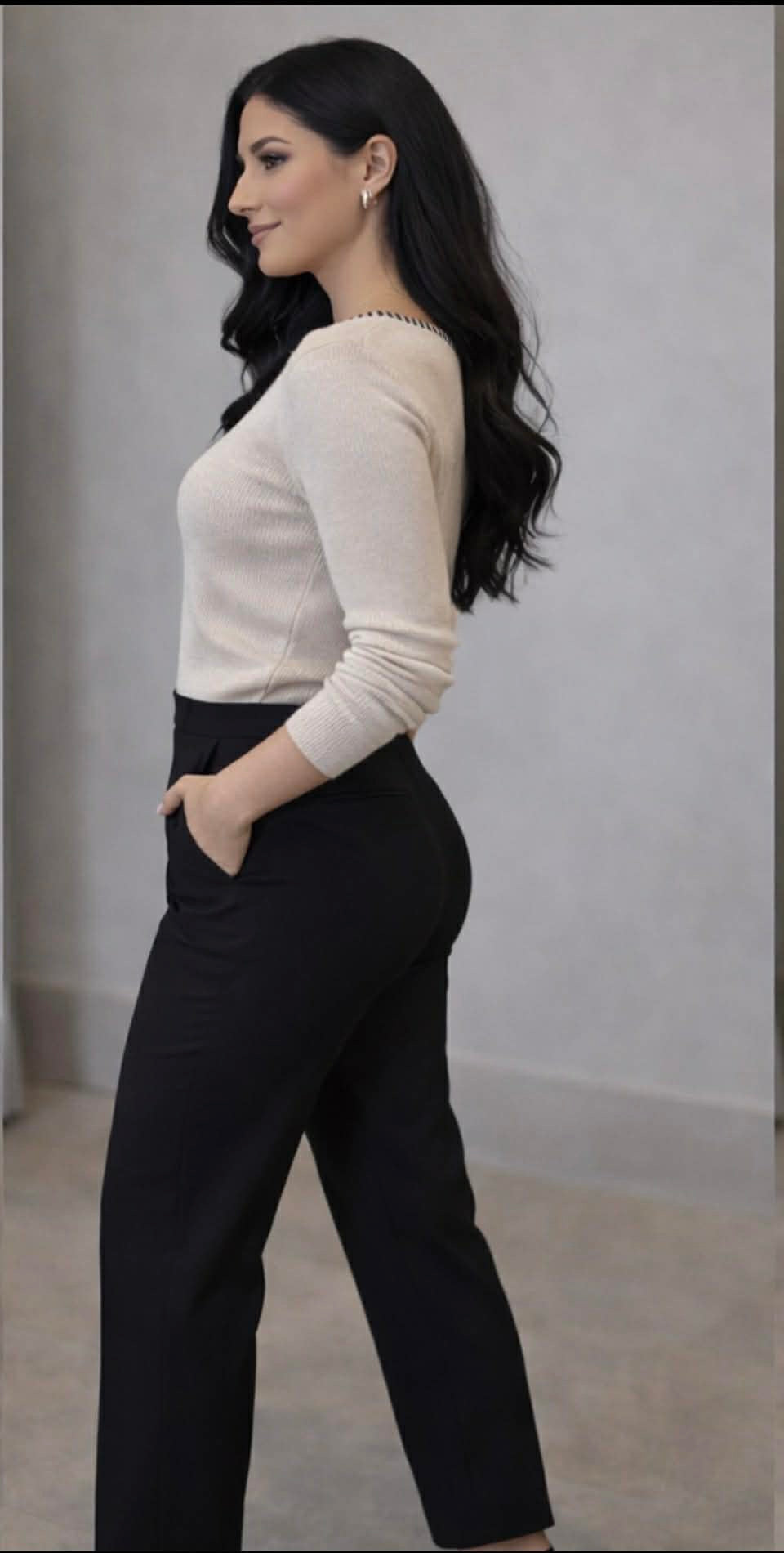 Ahtziry Contrast Trim V-Neck Knit Top